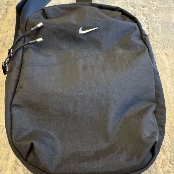 Nike Black Crossbody Bag for Men - Picture 3 of 8